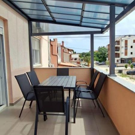 Apartment Dubravka Near The Sandy Beach Medulin Luaran gambar
